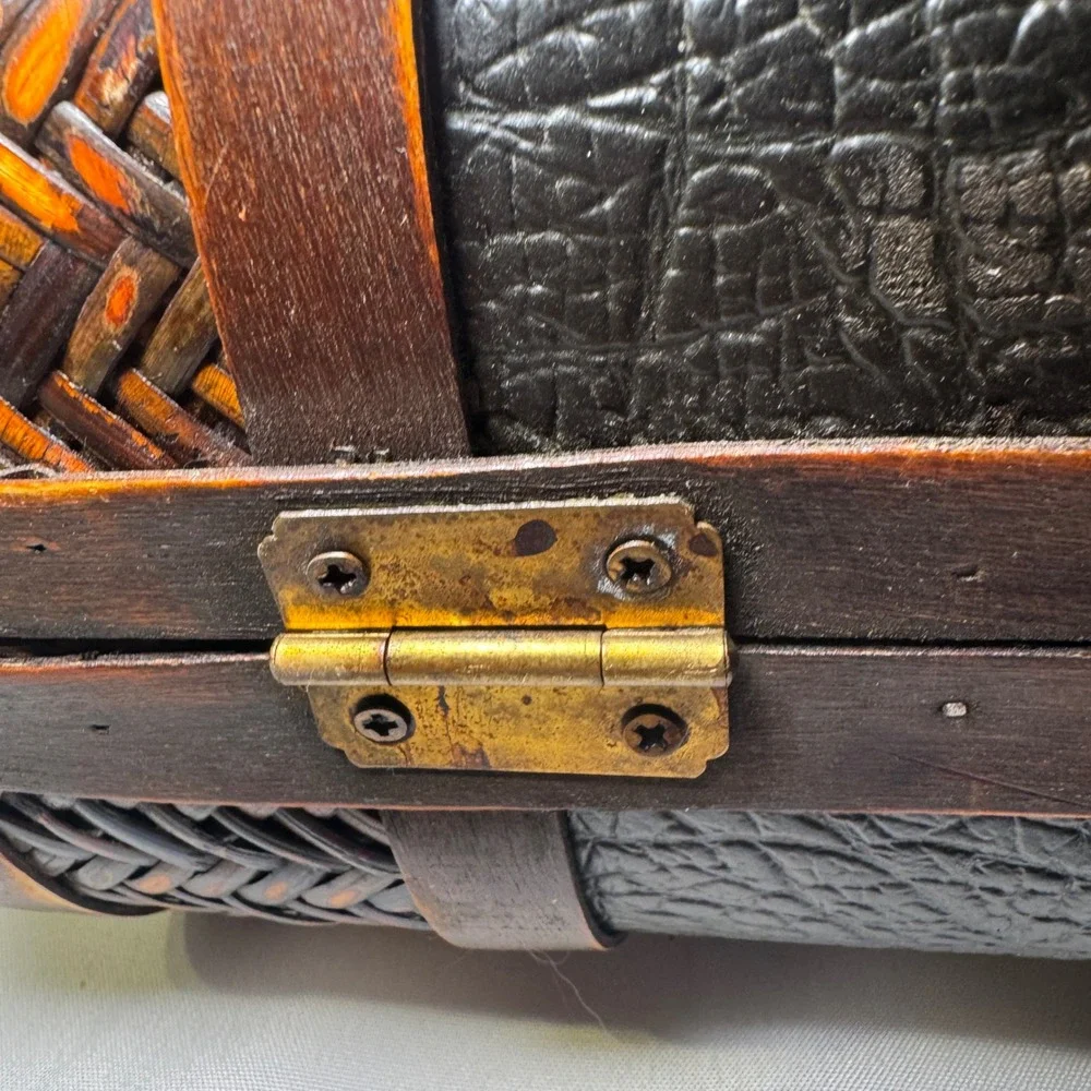 Vintage Woven Bamboo Leather Trunk Jewelry Box Keepsake Decorative Storage